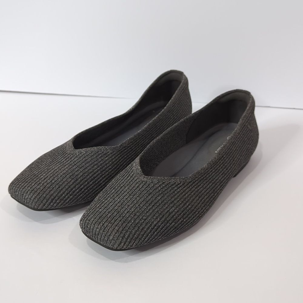 Women's Gray Ribbed Slip-On Flats - Picture 10 of 10
